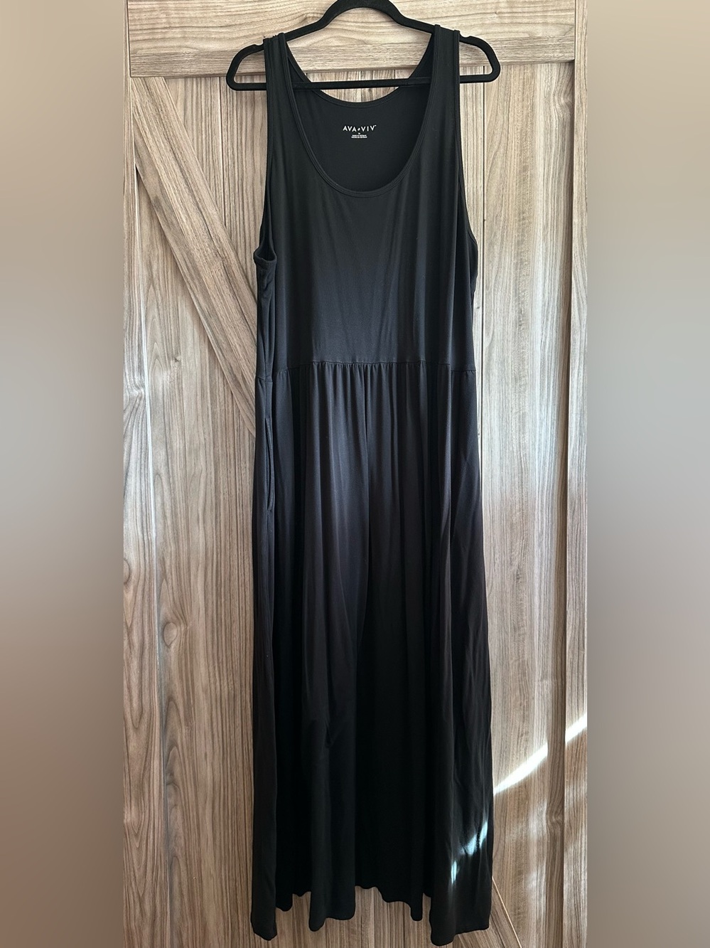 Ava & Viv Black Sleeveless Jersey Maxi Dress with Pockets 3X